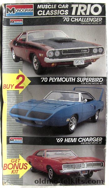 Monogram 1/24 1970 Dodge Challenger + 1970 Plymouth Superbird - Muscle Car Classics, 6098 plastic model kit
